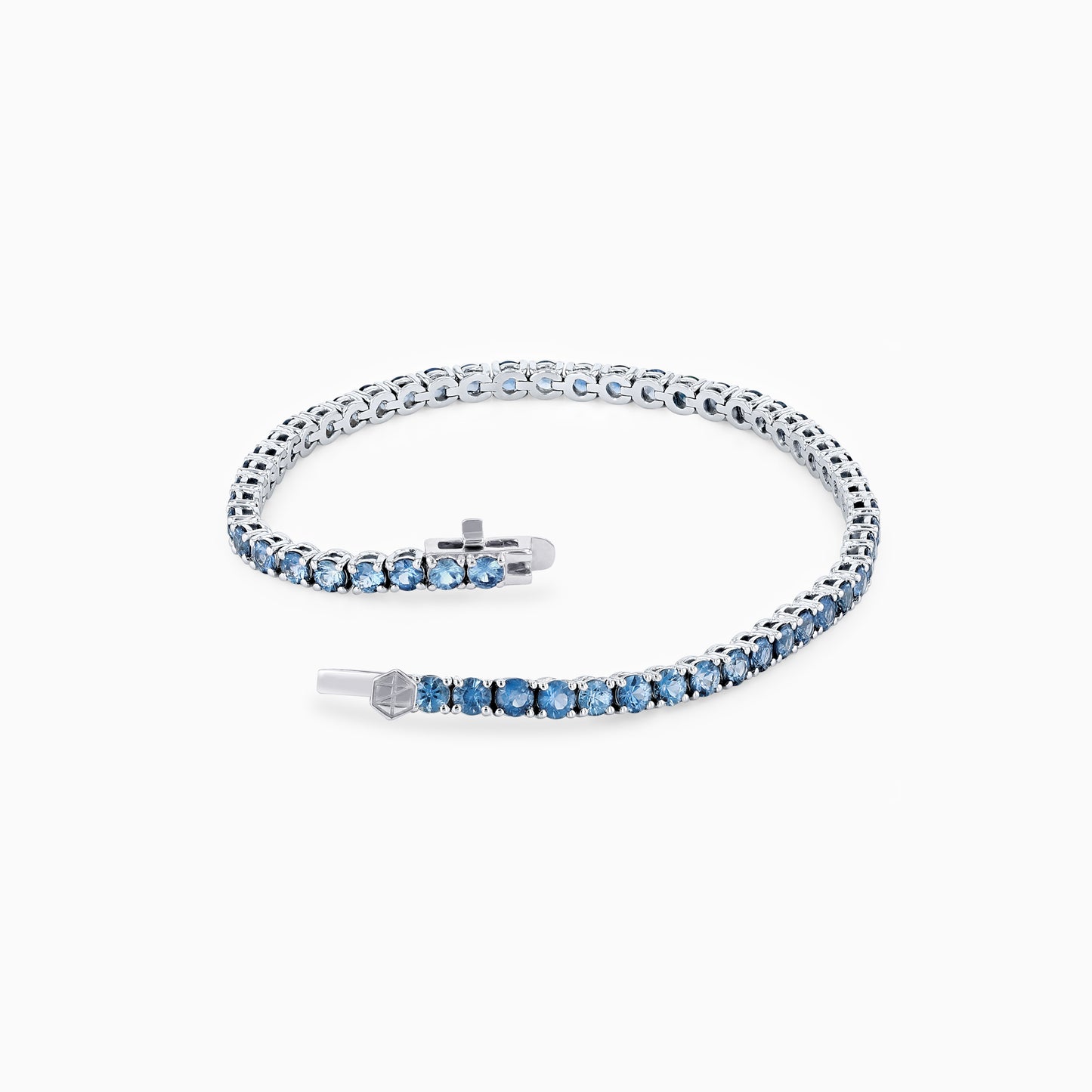 CLASSIX Sapphire Tennis Bracelet