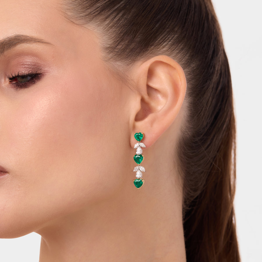 18K Exquisite Heart-Shaped Emerald Diamonds Earrings